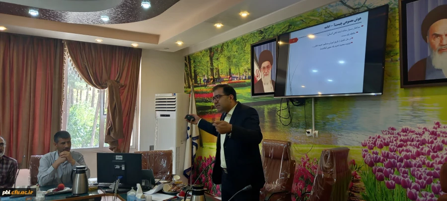 گزارش برگزاری دوره بالندگی " کاربردهای آموزشی -  پژوهشی هوش مصنوعی" (ویژه اساتید دانشگاه فرهنگیان)  به همراه فایل ارایه مطالب
 11