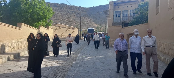 برگزاری اردوی یک روزه بازنشستگان و کارکنان پردیس ها و مراکز استان اصفهان 8