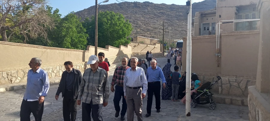 برگزاری اردوی یک روزه بازنشستگان و کارکنان پردیس ها و مراکز استان اصفهان 15