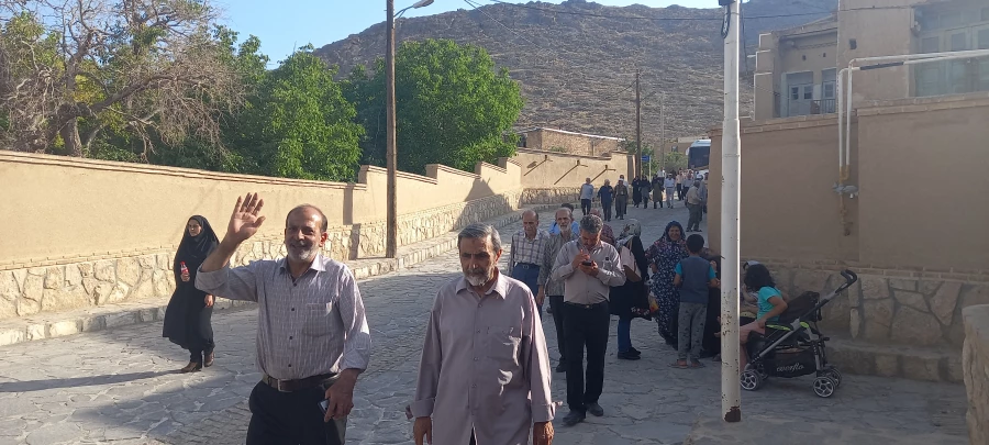 برگزاری اردوی یک روزه بازنشستگان و کارکنان پردیس ها و مراکز استان اصفهان 21