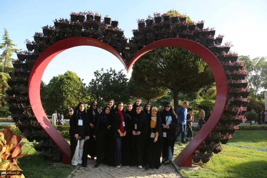 نشاط و شادابی در بیان دانشجو معلمان شرکت کننده 24 امین المپیاد فرهنگی ورزشی از مراکز دیدنی شهر اصفهان 2