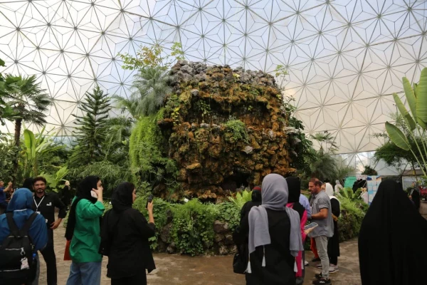 نشاط و شادابی در بیان دانشجو معلمان شرکت کننده 24 امین المپیاد فرهنگی ورزشی از مراکز دیدنی شهر اصفهان 4