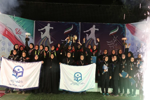 نشاط و شادابی در اختتامیه رشته های دو و میدانی و شنا بیست و چهارمین دوره المپیاد فرهنگی ورزشی دانشجو معلمان خواهر 3