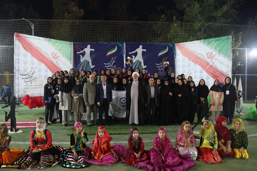 نشاط و شادابی در اختتامیه رشته های دو و میدانی و شنا بیست و چهارمین دوره المپیاد فرهنگی ورزشی دانشجو معلمان خواهر 4