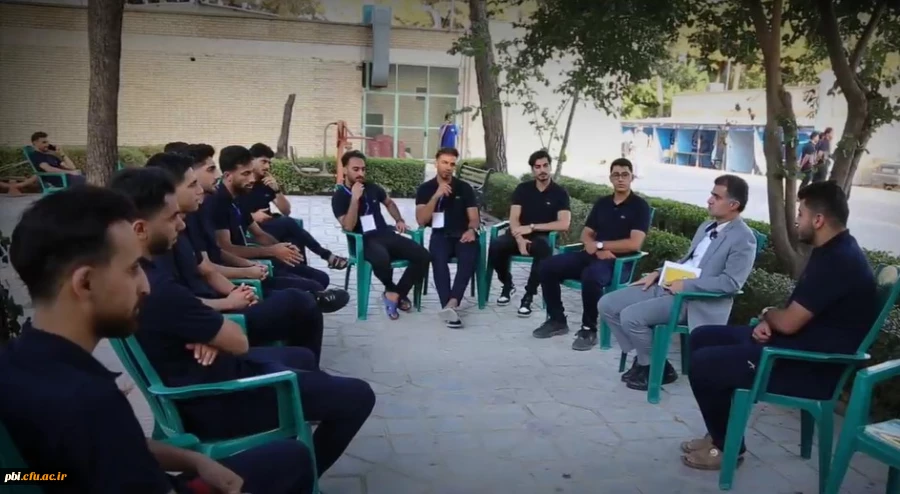 گفت و گوی صمیمی دکتر شفابخش،  با یکی از کاروان های ورزشی پیرامون هدف از برگزاری این المپیاد  2