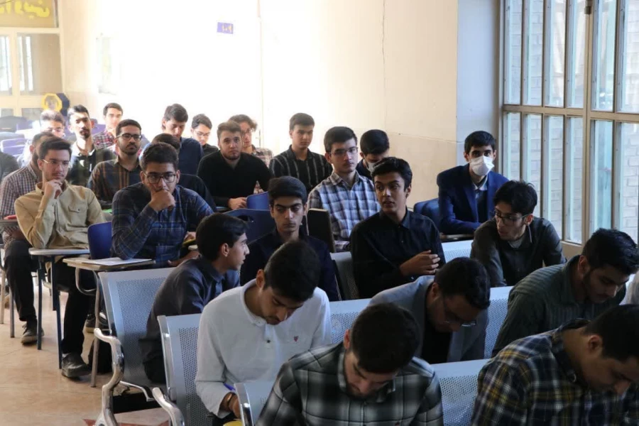 آغاز فرآیند مصاحبه داوطلبان پسر دانشگاه فرهنگیان استان اصفهان 4