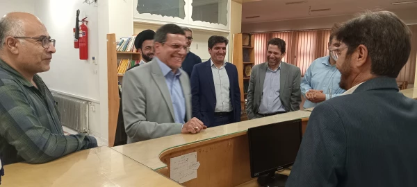 ابلاغ مسئولیت کتابخانه پردیس شهید باهنر به جناب دکتر باغی 7