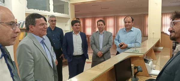 ابلاغ مسئولیت کتابخانه پردیس شهید باهنر به جناب دکتر باغی 8