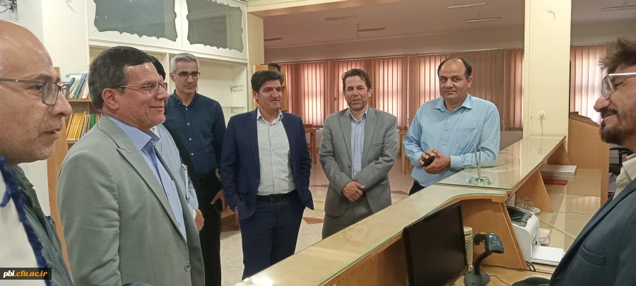 ابلاغ مسئولیت کتابخانه پردیس شهید باهنر به جناب دکتر باغی 8