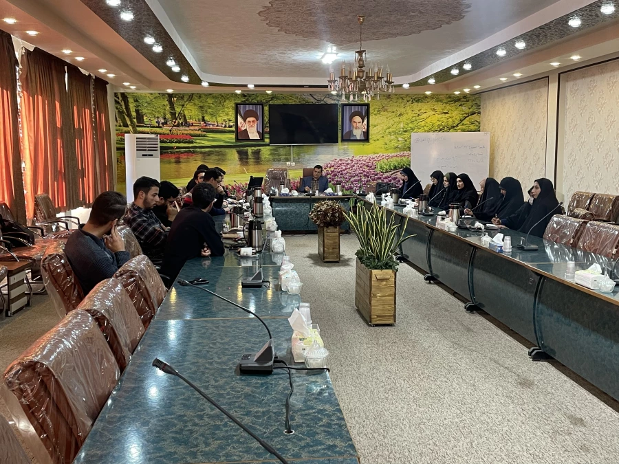 جلسه همفکری مسئولان و اعضای کنگره ملی شهدای دانشجومعلم استان اصفهان 5