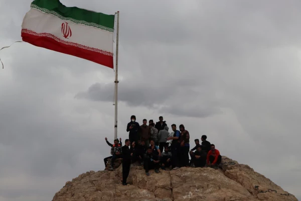 برگزاری همایش کوهگشت به مناسبت هفته تربیت برنی 8