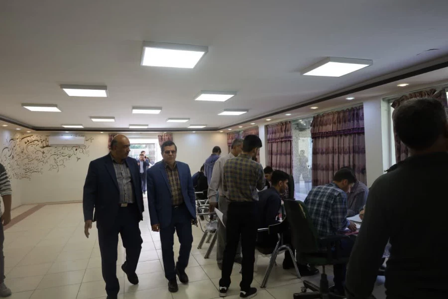 بازدید ریاست محترم دانشگاه فرهنگیان استان اصفهان از روند ثبت نام دانشجو های جدید الورود پریس شهید باهنر اصفهان 
 6