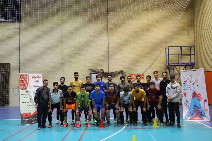 برگزاری برنامه های متنوع ورزشی به مناسبت هفته تربیت بدنی در پردیس شهید باهنر اصفهان 4