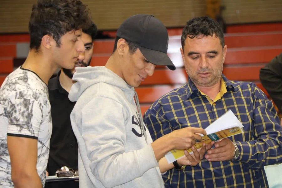 برگزاری برنامه های متنوع ورزشی به مناسبت هفته تربیت بدنی در پردیس شهید باهنر اصفهان 6