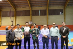 برگزاری برنامه های متنوع ورزشی به مناسبت هفته تربیت بدنی در پردیس شهید باهنر اصفهان 9