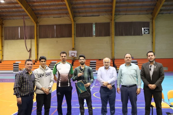 برگزاری برنامه های متنوع ورزشی به مناسبت هفته تربیت بدنی در پردیس شهید باهنر اصفهان 9