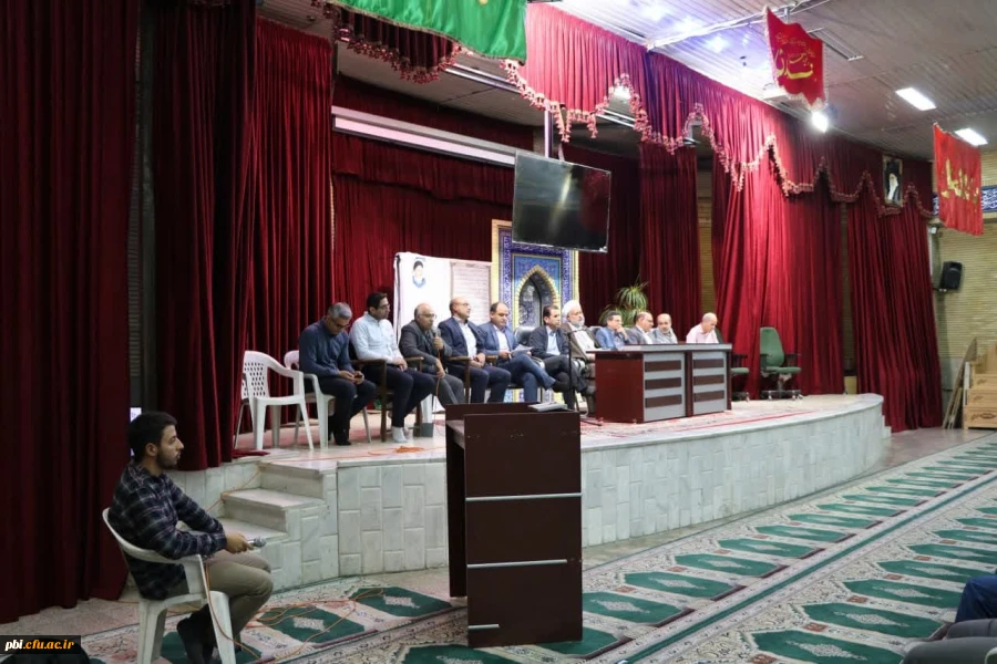  جلسه پرسش و پاسخ با حضور رئیس و مسئولین دانشگاه فرهنگیان استان اصفهان به همت بسیج دانشجویی دانشگاه فرهنگیان شهید باهنر اصفهان 6