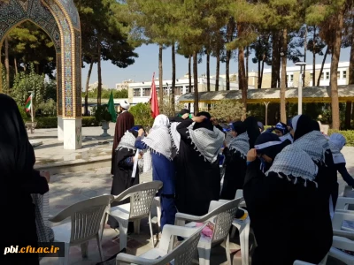 در محل مقبره شهدای گمنام پردیس شهید باهنر اصفهان برگزار گردید؛

قرائت زیارت نامه شهدا توسط دانش آموزان دبستان دخترانه فطرت