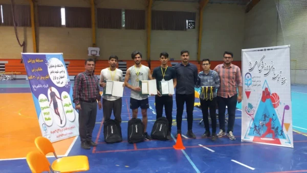 برگزاری مسابقات طناب زنی در پردیس شهید باهنر اصفهان 4