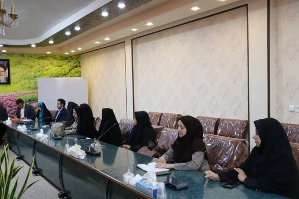 ولین گردهمایی مدیران شبکه های تخصصی پژوهش و فناوری دانشگاه فرهنگیان در استان اصفهان 
 2