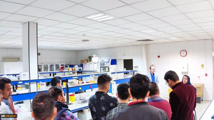 بازدید علمی از مجتمع آزمایشگاه های تخصصی آموزشی و پژوهشی دانشکده علوم و فناوری های زیستی دانشگاه اصفهان 4