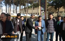 غبار روبی مقبره شهدای گمنام پردیس شهید باهنر اصفهان 3