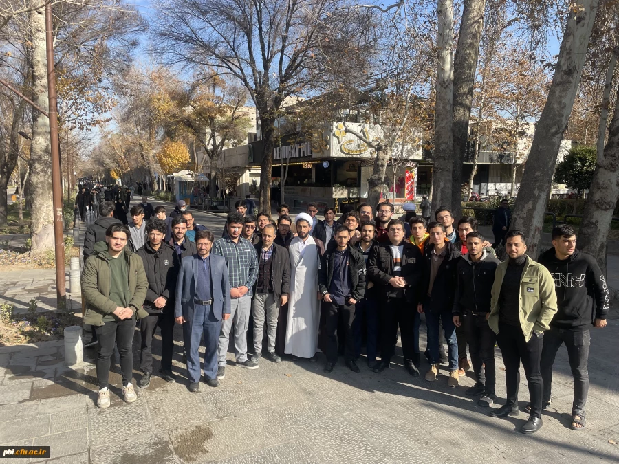 حضور دانشجو معلمان پردیس شهید باهنر در همایش 9 دی ماه 2