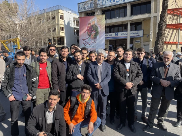 حضور دانشجو معلمان پردیس شهید باهنر در همایش 9 دی ماه 5