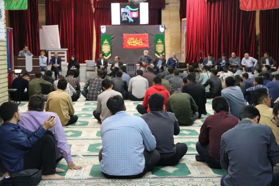 برگزاری سومین جلسه پرسش و پاسخ مسئولین دانشگاه فرهنگیان و پردیس شهید باهنر با دانشجویان 3