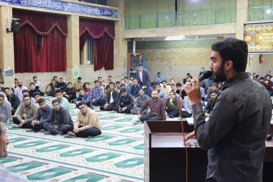 برگزاری سومین جلسه پرسش و پاسخ مسئولین دانشگاه فرهنگیان و پردیس شهید باهنر با دانشجویان 5