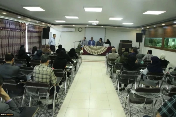 برگزاری کارگاه های آموزشی و همچنین میزگرد های ریاضی با حضور اساتید مطرح و برجسته ریاضی کشور در پردیس شهید باهنر اصفهان 3