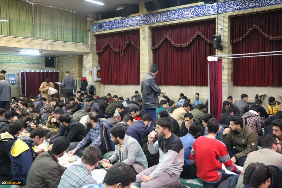 برگزاری مراسم ضیافت افطاری به همراه قرائت قرآن و سخنرانی  3