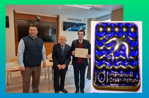 دریافت نشان بین المللی از سوی اتحادیه بین المللی اقیانوس و توسط دکتر فرح نسب و انتساب ایشان به عنوان سفیر اقیانوس و دریاهای منطقه ای 2