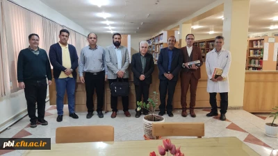 در پردیس شهید باهنر اصفهان برگزار گردید:

اهداء 150 جلد از کتابهای کتابخانه شخصی مرحوم دکتر سید احمد قاضی  عسکر از اساتید دانشگاه اصفهان به کتابخانه  پردیس شهید باهنر