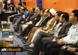 حضور حمیدرضا کاشفی سرپرست دانشگاه فرهنگیان استان اصفهان همراه با تیم مدیریتی پردیس  در مراسم اختتامیه مسابقات در اختتامیه لیگ فوتسال دانشجویی دانشگاه فرهنگیان استان اصفهان  3