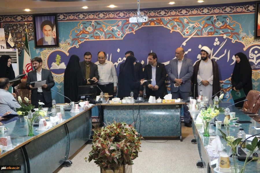 جلسه ستاد شاهد و ایثارگر استان اصفهان 3