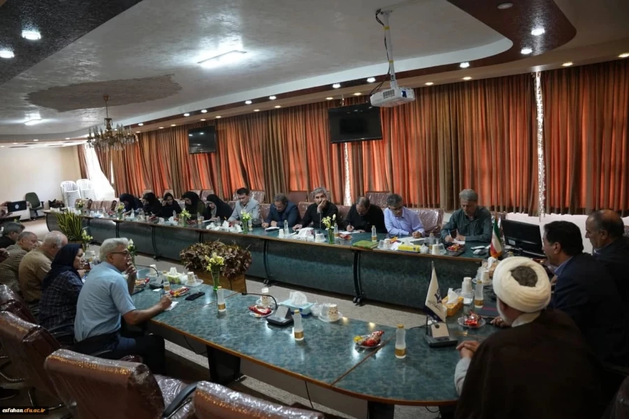 نشست خبری مشترک سرپرست دانشگاه فرهنگیان اصفهان و مدیرکل آموزش و پرورش استان  4