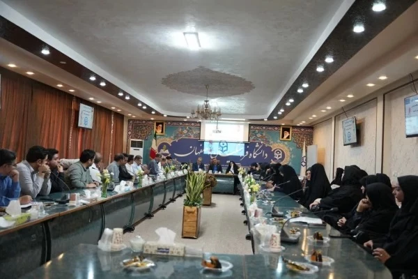 نشست معاون آموزشی دانشگاه فرهنگیان با مسئولان و کارکنان و اعضای هیئت علمی دانشگاه فرهنگیان استان اصفهان 2