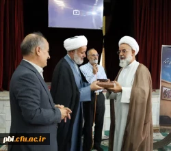 مراسم گرامی داشت هفته دفاع مقدس همراه با غبارروبی مزار شهدای گمنام و تجدید پیمان با شهدا 4