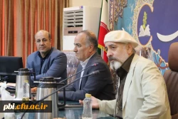 نشست صمیمی ریاست، مسئولین و دانشجویان دانشگاه فرهنگیان استان اصفهان با استاد برجسته هنر و نگارگری، استاد مجید صادق زاده
 4