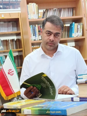 درخشش علمی استاد دانشگاه فرهنگیان استان اصفهان

دکتر حامد علیزاده پهلوانی ، استاد دانشگاه فرهنگیان اصفهان  در جمع دو درصد دانشمند برتر جهان قرار گرفت