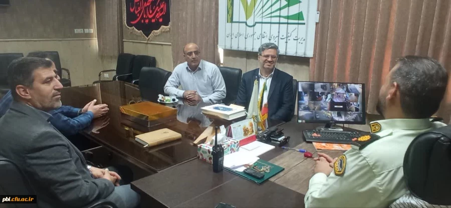 دیدار رئیس پردیس و حراست و مسئول دانشجویی پردیس شهید باهنر  با فرمانده کلانتری ۱۹ اصفهان 2