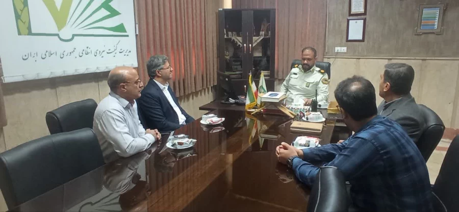 دیدار رئیس پردیس و حراست و مسئول دانشجویی پردیس شهید باهنر  با فرمانده کلانتری ۱۹ اصفهان 4