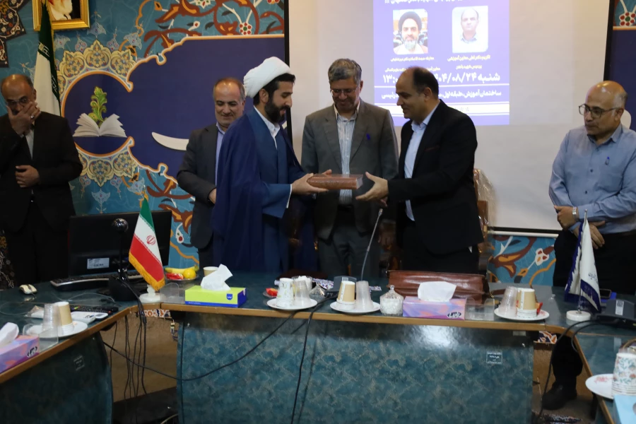 مراسم تکریم و معارفه معاون آموزش و فرهنگی و پژوهشی پردیس شهید باهنر 5