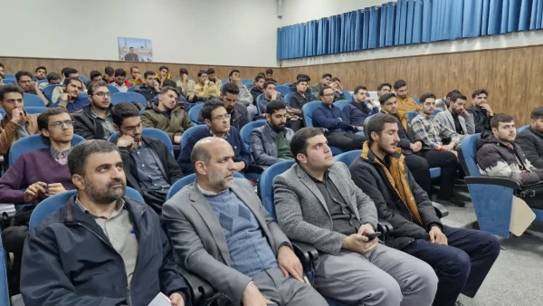  جلسه اول سلسله کارگاه «معجزه قرآن در تحکیم خانواده  2