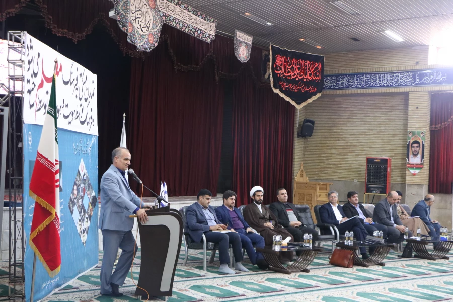 برگزاری مراسم پرسش و پاسخ دانشجویان با حضور رئیس و معاونان دانشگاه فرهنگیان استان اصفهان به مناسبت روز دانشجو 3