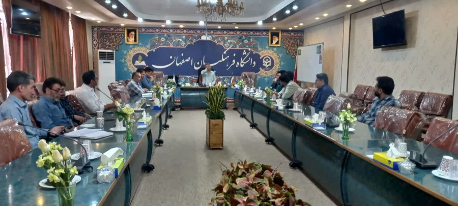برگزاری جلسه شورای اداری دانشکده علوم انسانی شهید باهنر 4